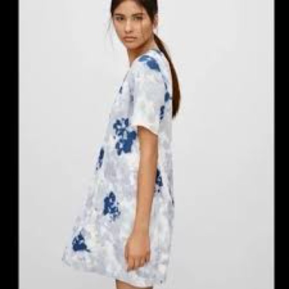 Wilfred Aritzia Short Sleeve Grey Blue White Ice Dye T-Shirt Dress - Picture 2 of 8